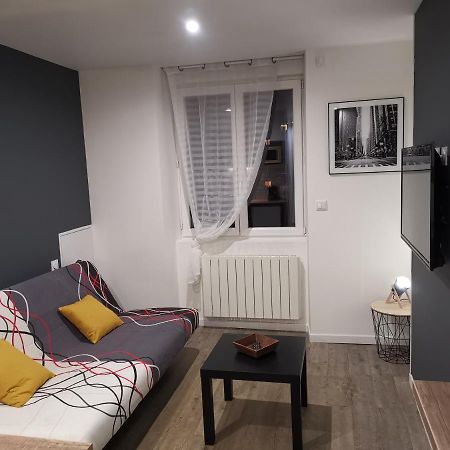 Studio Cosy Au Pied Du Metro Flachet วีเลอร์บาน ภายนอก รูปภาพ