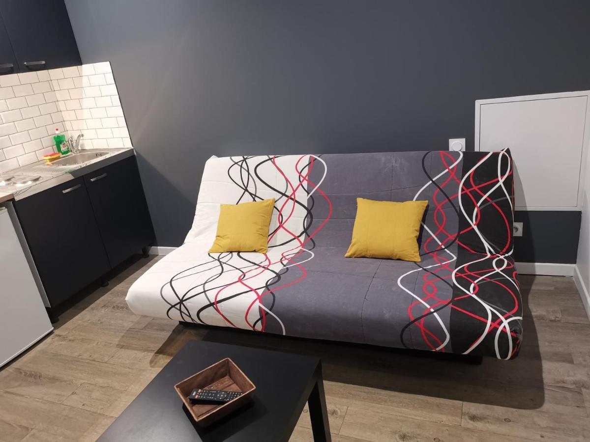 Studio Cosy Au Pied Du Metro Flachet วีเลอร์บาน ภายนอก รูปภาพ